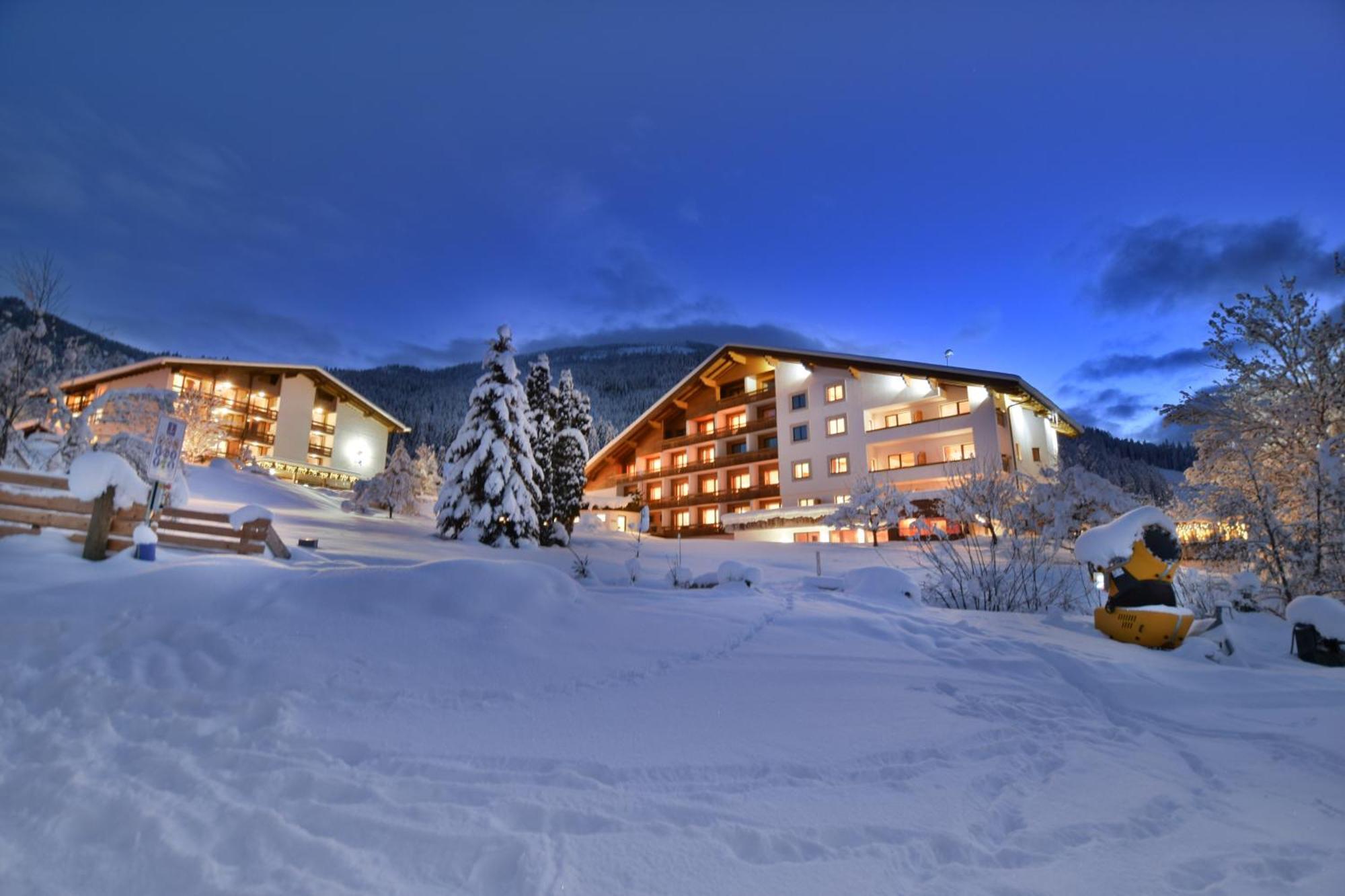 Hotel Nockresort Bad Kleinkirchheim Bagian luar foto